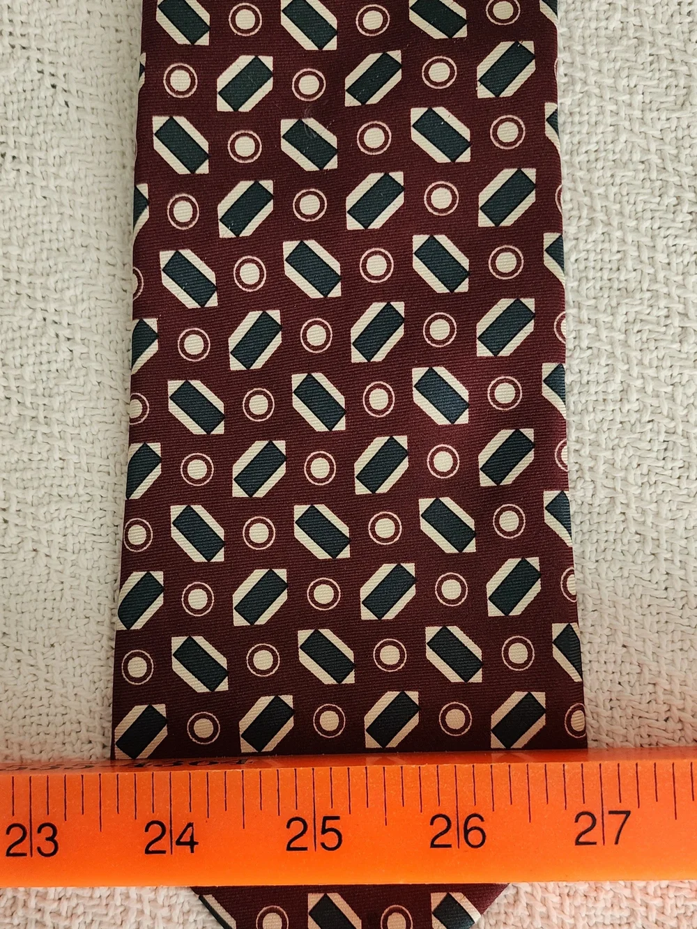 Brooks Brothers Maroon Tie with Navy and Cream Geometric Motif Est 1818